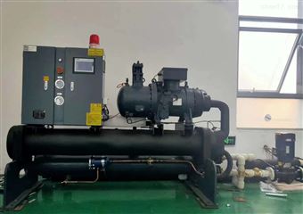 螺杆式冷水机工作原理